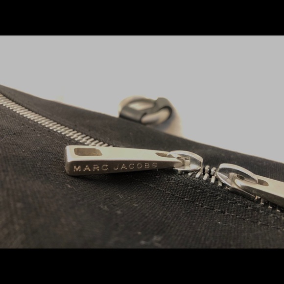 Marc Jacobs Nuala Puma Ltd Ed Yoga/Gym/Weekend Bag - Picture 7 of 10